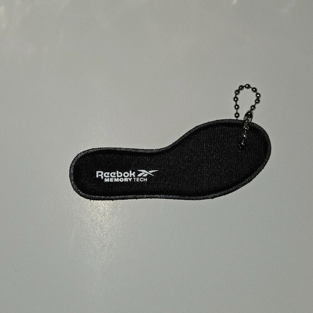 NWOT Reebok Memory Tech Black Keychain 3" - Picture 2 of 3